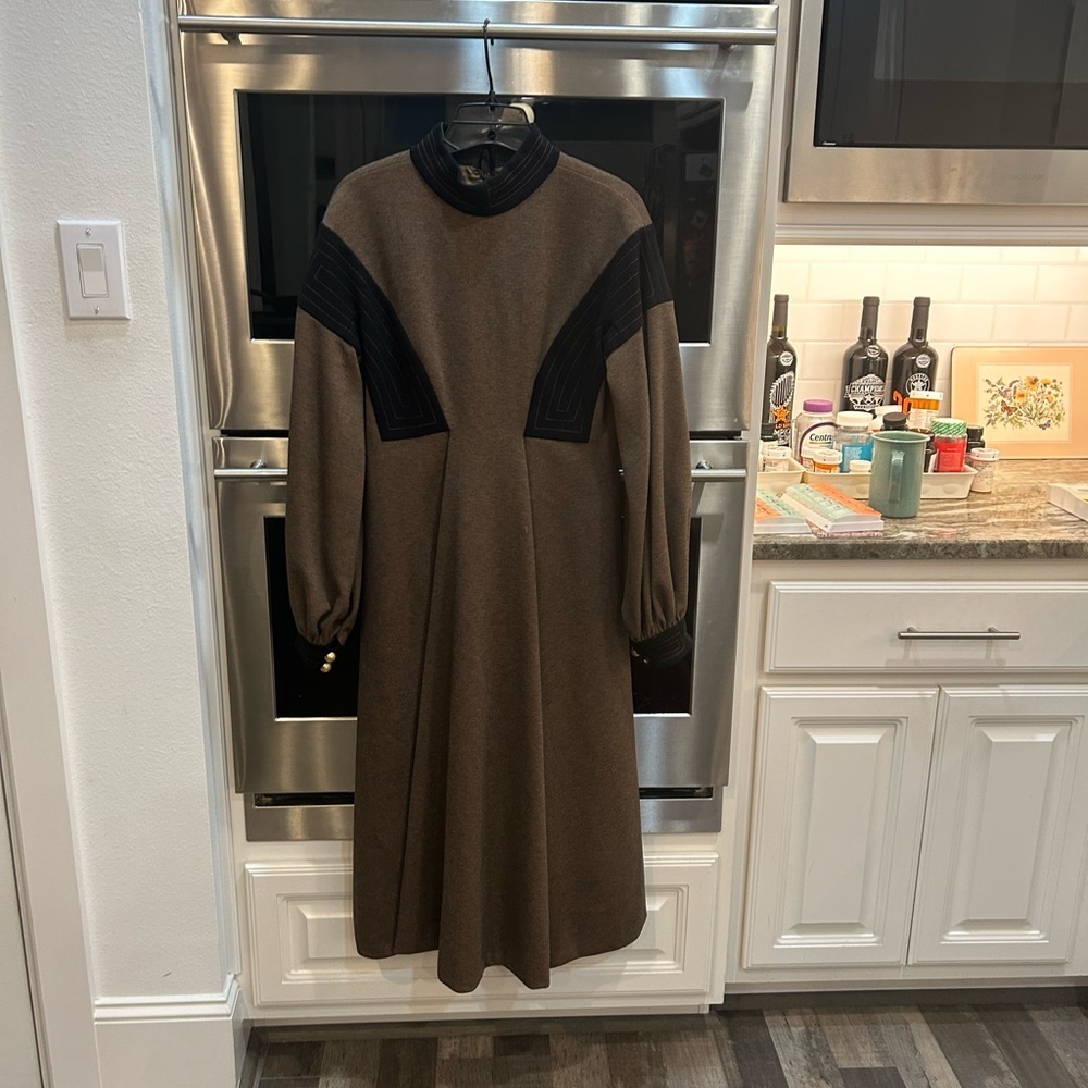 Vintage Ronald Amey maxi 60 Dress no size tag 8? Some interior lining detached